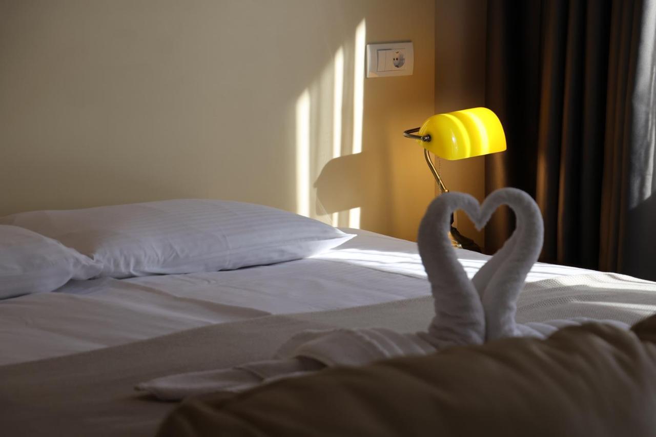 Hotel Happy 디미트로프그라드 외부 사진